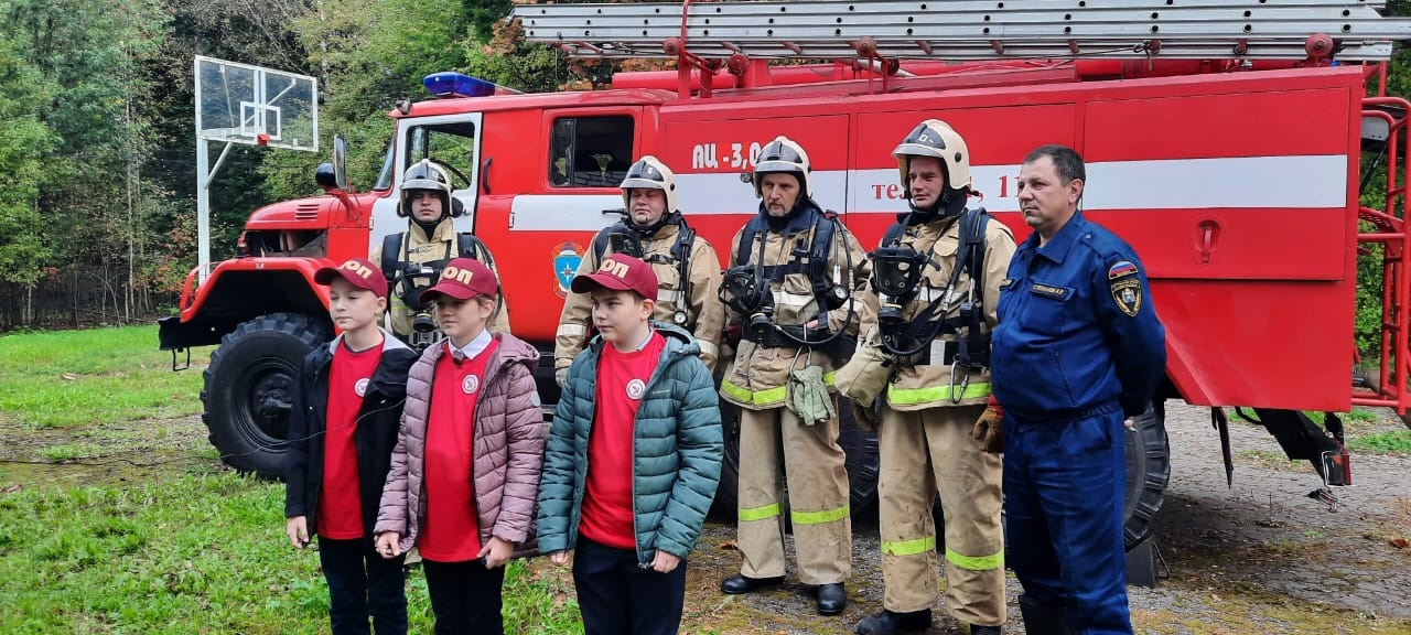Учебная эвакуация – это одно из очень важных и ответственных мероприятий в системе мер по обеспечению пожарной безопасности в школе..
